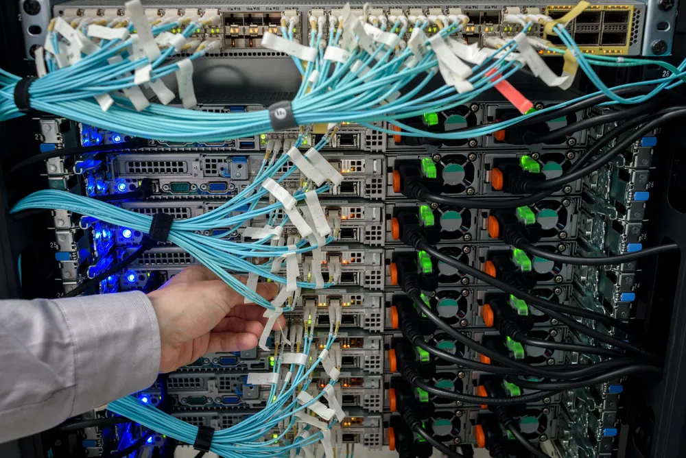 article-server-patch-management-best-practices-by-worldstream-support-min